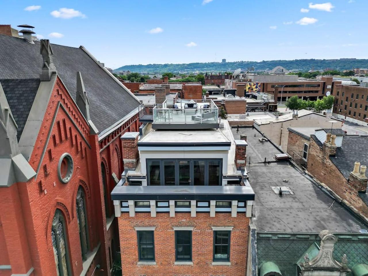 Luxury Penthouse On Washington Park With Rooftop Deck Apartment Cincinnati Exterior photo